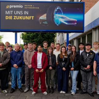 GRS_Azubi-Camp_Gruppe 4_Gruppenbild GRS-Zentrale